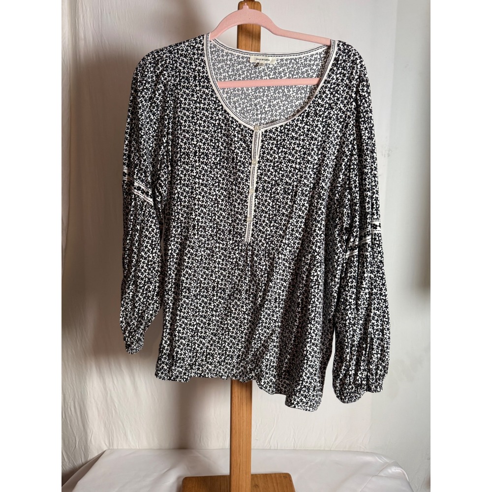 Max Studio Womens 1X Black White‎ Floral Henley Peasant Blouse Long Sleeve Top